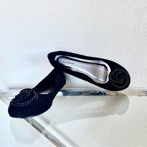 Black Velvet Round Toe Ballet Flats with Studded Rose Embellishment